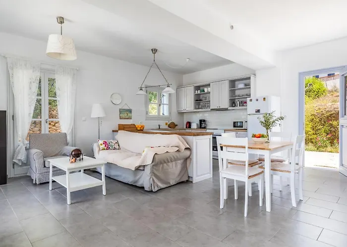Villa Rodia With Swimming Pool On Skopelos Island